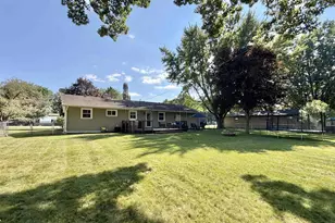 2015 Murphy Woods Rd, Beloit, WI 53511 - Photo 28