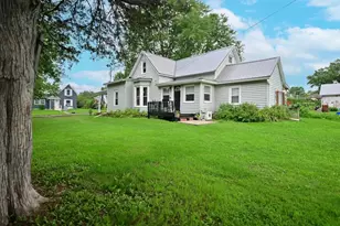 604 Grove St, Baraboo, WI 53913 - Photo 14