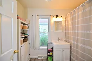 604 Grove St, Baraboo, WI 53913 - Photo 10