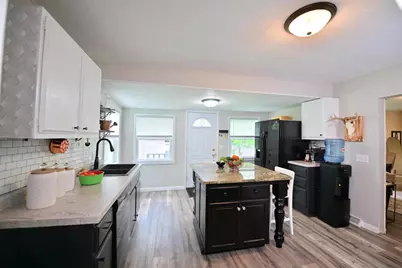 604 Grove Street, Baraboo, WI 53913 - Photo 4