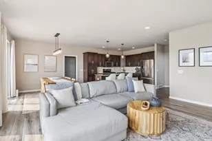 4727 Catalina Pkwy, Madison, WI 53558 - Photo 12