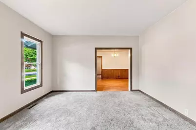 953 W Peck Street, Whitewater, WI 53190 - Photo 8