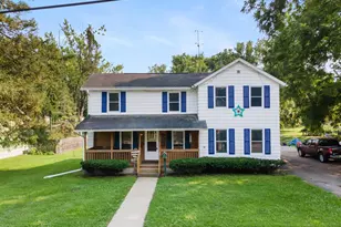 953 W Peck St, Whitewater, WI 53190 - Photo 1