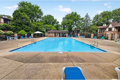 1522 Golf View Road #D, Madison, WI 53704 - Photo 38