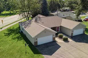 2302/2308 Bootmaker Dr, Beloit, WI 53511 - Photo 10
