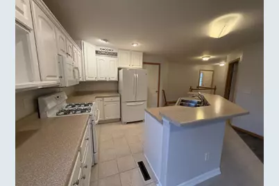 2302/2308 Bootmaker Drive, Beloit, WI 53511 - Photo 8