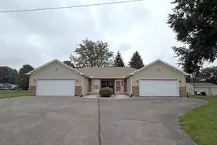 2302/2308 Bootmaker Dr, Beloit, WI 53511 - Photo 1