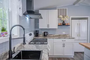 3058 10th Ln, Springville, WI 53936 - Photo 6