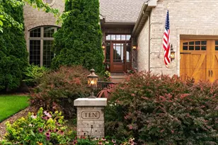 10 Vienna Cir, Madison, WI 53718 - Photo 2