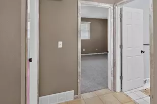 2150 Merrill Ave, Beloit, WI 53511 - Photo 10