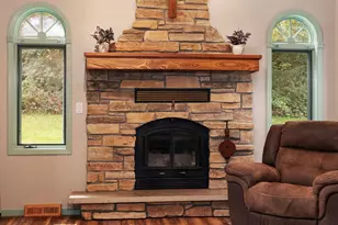 784 Helgerson St, Ferryville, WI 54628 - Photo 10