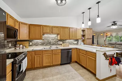 347 Starkweather Drive, Beaver Dam, WI 53916 - Photo 18