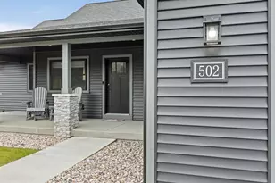 502 Eisenhower St, Baraboo, WI 53913 - Photo 4