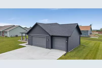 502 Eisenhower Street, Baraboo, WI 53913 - Photo 2
