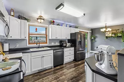 144 Kellie Marie Court, Reedsburg, WI 53959 - Photo 8