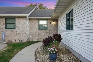 631 Constitution Ln, DeForest, WI 53532 - Photo 58