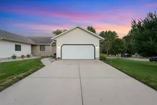 631 Constitution Ln, DeForest, WI 53532 - Photo 56