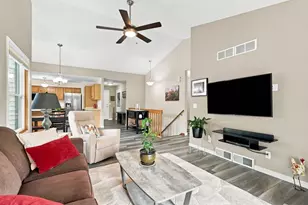 631 Constitution Ln, DeForest, WI 53532 - Photo 6