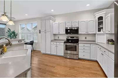 605 Samuel Drive, Madison, WI 53717 - Photo 4