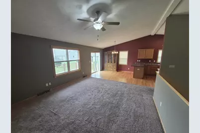 4022 Kingsford Drive, Janesville, WI 53546 - Photo 8