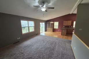 4022 Kingsford Dr, Janesville, WI 53546 - Photo 8