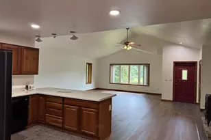 N9165 Currie Rd, Portage, WI 53901 - Photo 8