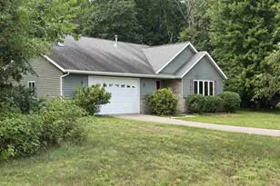 N9165 Currie Rd, Portage, WI 53901 - Photo 4