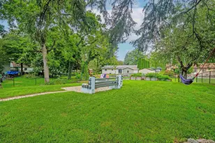 215 Church St, Brooklyn, WI 53521 - Photo 10