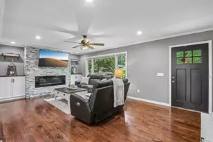 5594 Lavin Way, Waunakee, WI 53597 - Photo 2