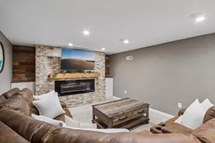5594 Lavin Way, Waunakee, WI 53597 - Photo 30