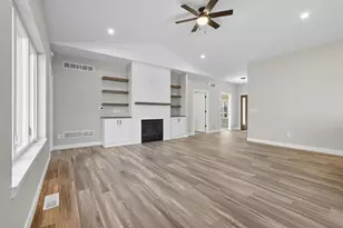 806 Saddle Ridge, Portage, WI 53901 - Photo 10