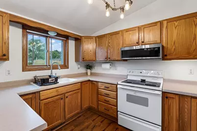 432 Kim Street, Rio, WI 53960 - Photo 8