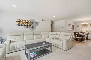 W10894 Fox Glen Rd, Poynette, WI 53955 - Photo 6