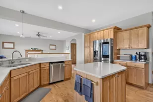 545 Fargo Trail, Middleton, WI 53562 - Photo 4
