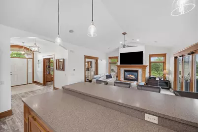 323 Wileman Drive, Edgerton, WI 53534 - Photo 10