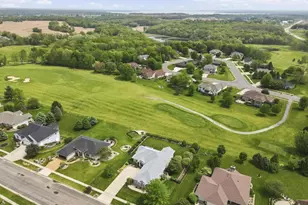 323 Wileman Dr, Edgerton, WI 53534 - Photo 16