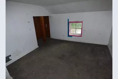 403 Center Avenue, Janesville, WI 53548 - Photo 8