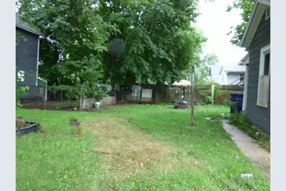 403 Center Avenue, Janesville, WI 53548 - Photo 18