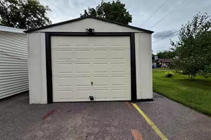 402 South St, Baraboo, WI 53913 - Photo 36