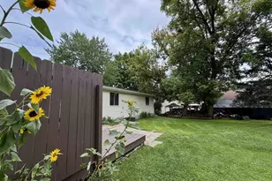 402 South St, Baraboo, WI 53913 - Photo 30