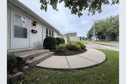 402 South Street, Baraboo, WI 53913 - Photo 2