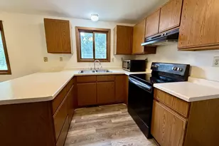 402 South St, Baraboo, WI 53913 - Photo 8