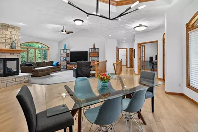 841 Wickersham Court, Sun Prairie, WI 53590 - Photo 6