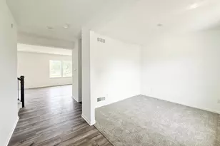 110 O'Brien Ct, Columbus, WI 53925 - Photo 2