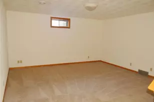 2122 Purple Aster Ln, Janesville, WI 53546 - Photo 34