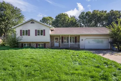 2517 Crest Line Drive, Madison, WI 53704 - Photo 2