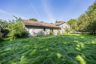 2517 Crest Line Dr, Madison, WI 53704 - Photo 36