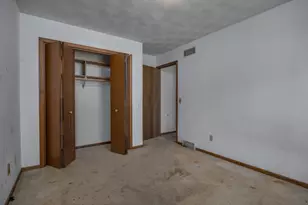 2517 Crest Line Dr, Madison, WI 53704 - Photo 20