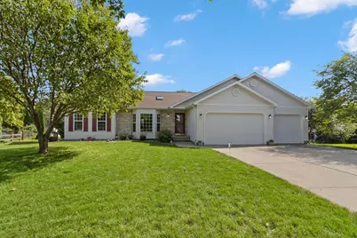 1331 Pinnacle Circle, Sun Prairie, WI 53590 - Photo 2