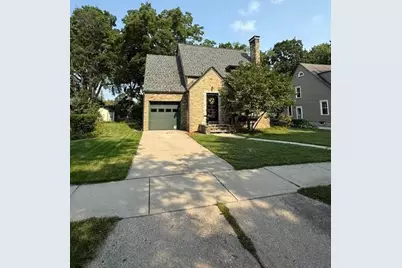 1183 Columbus Circle, Janesville, WI 53545 - Photo 4